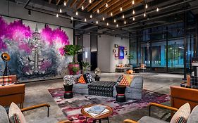 Moxy Bangkok Ratchaprasong